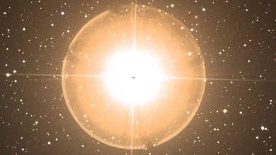 Gamma Andromedae, Almach